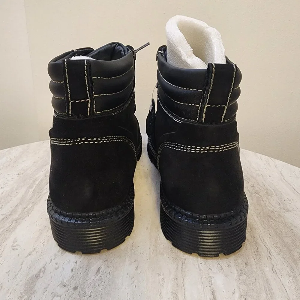 UGG Australia M Martin Black , size 8.5 - Picture 4 of 10